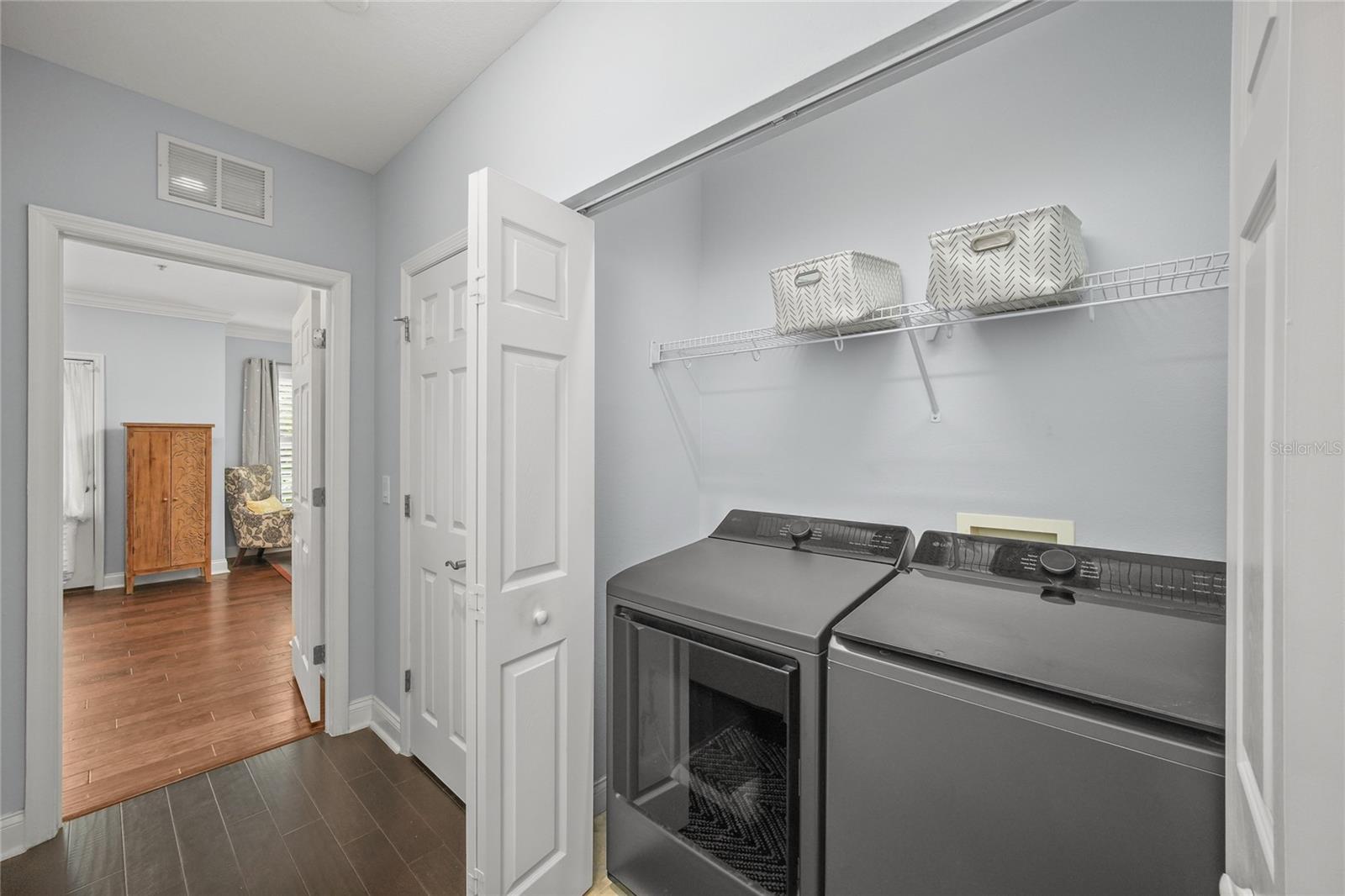 4625 LEGACY PARK DR — photo 26
