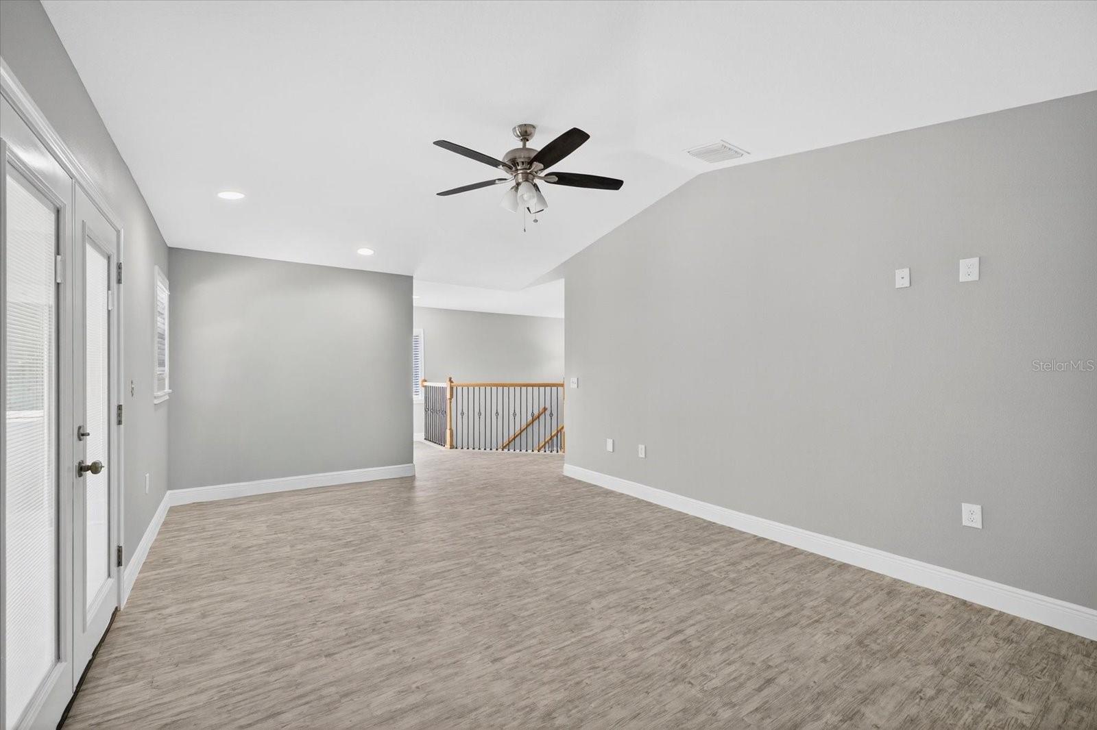 8914 N LYNN AVE — photo 48