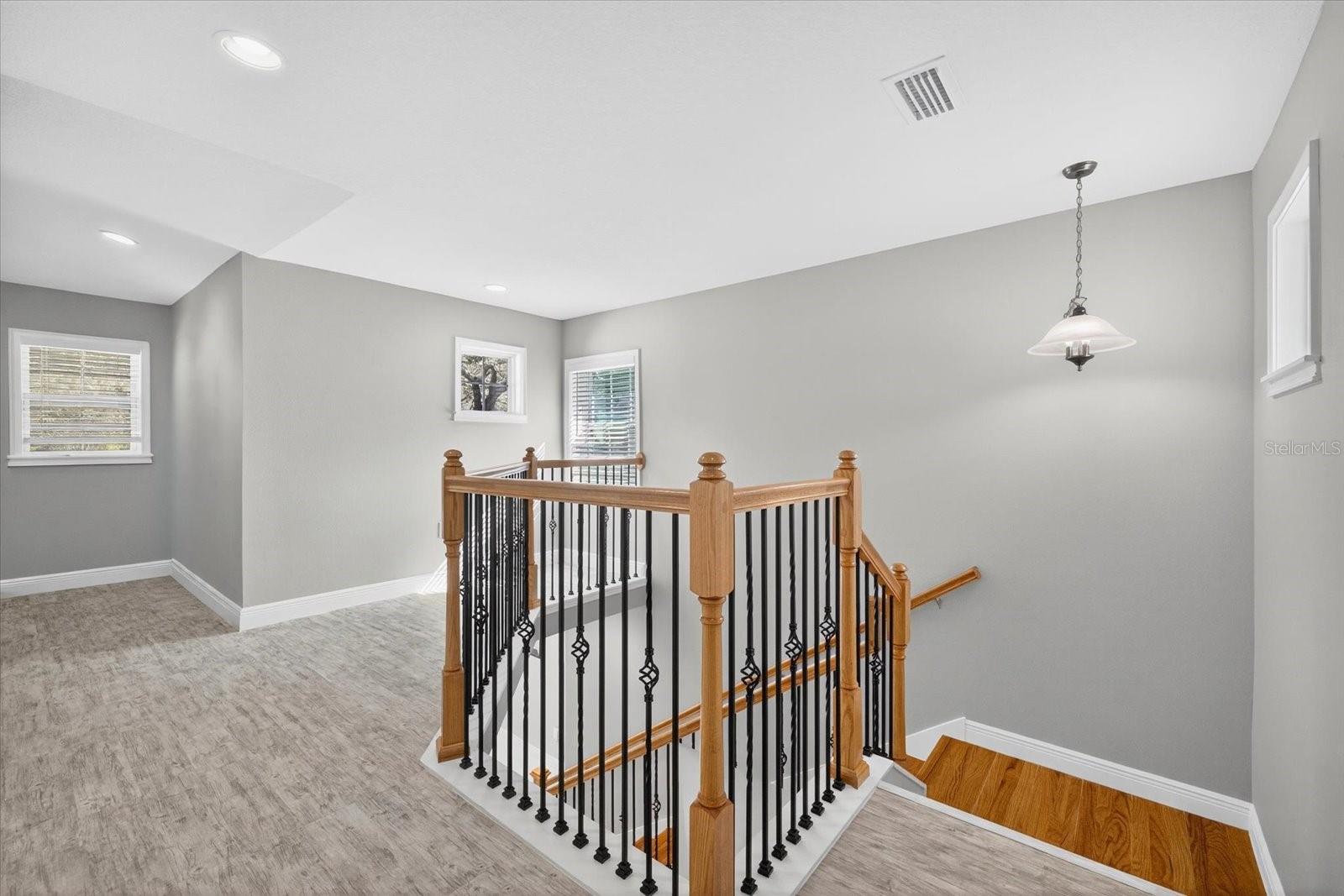 8914 N LYNN AVE — photo 44