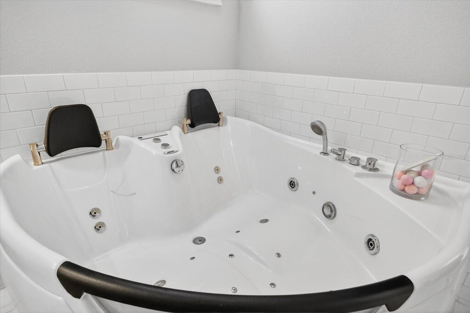 8914 N LYNN AVE — photo 36