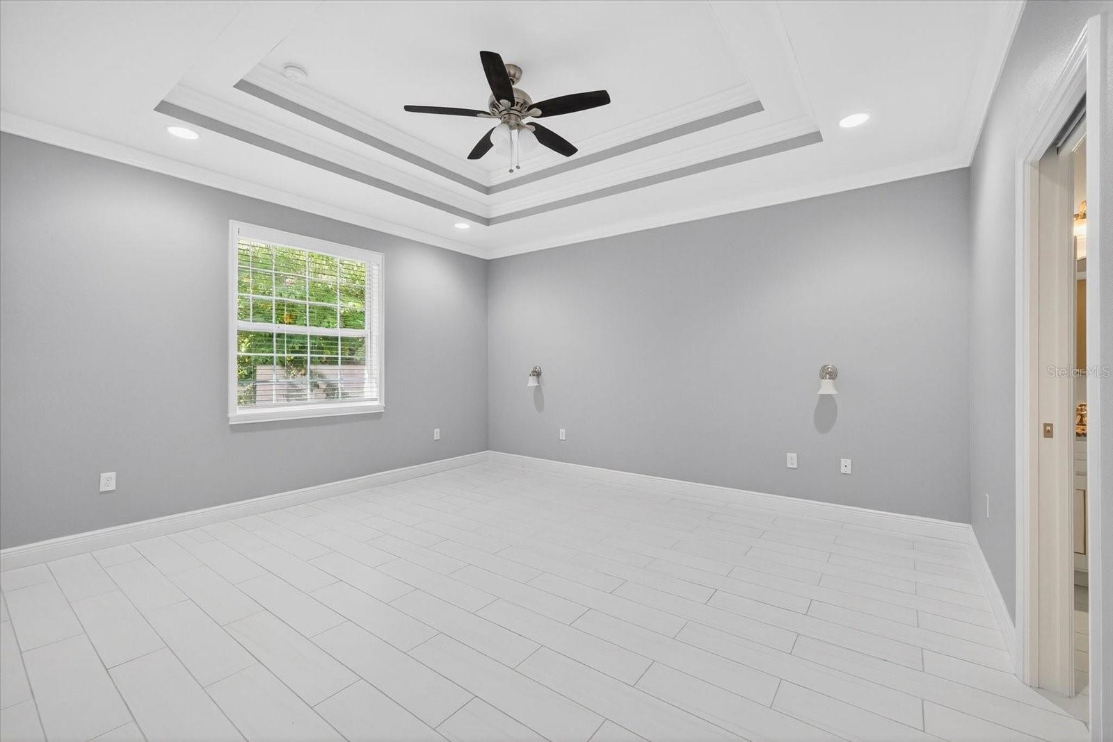8914 N LYNN AVE — photo 43