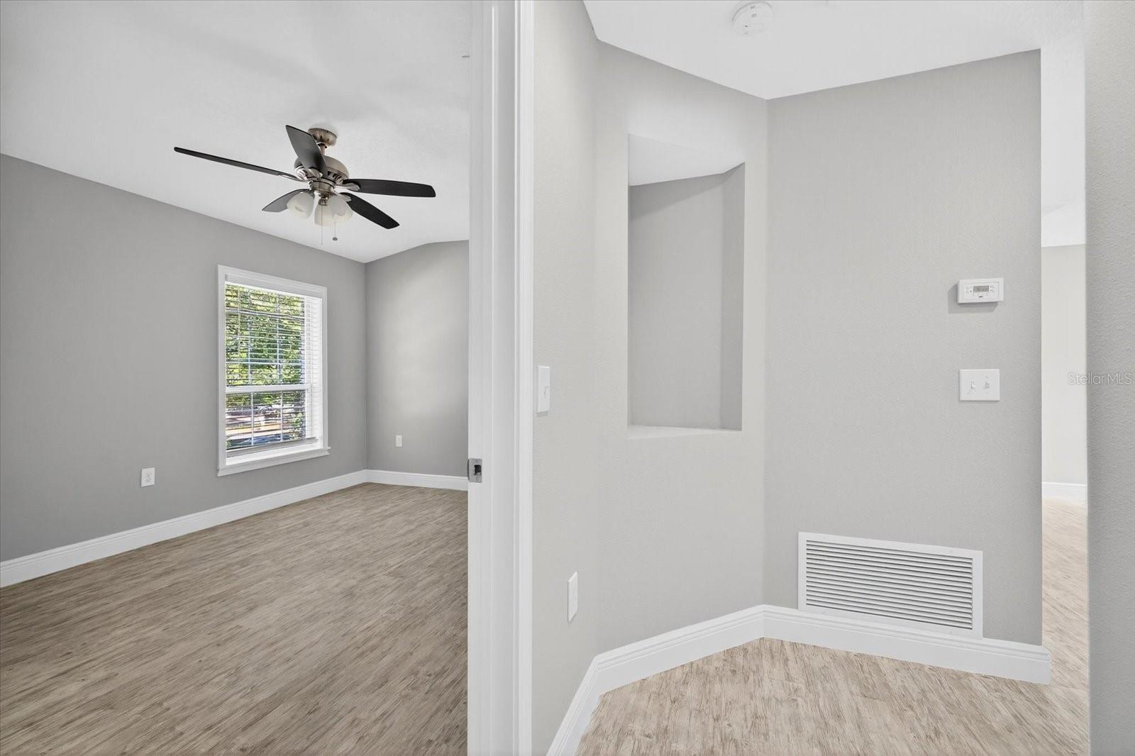 8914 N LYNN AVE — photo 52