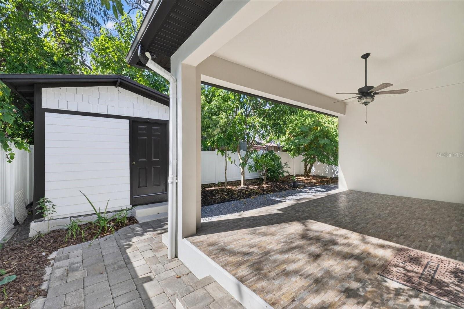 8914 N LYNN AVE — photo 60