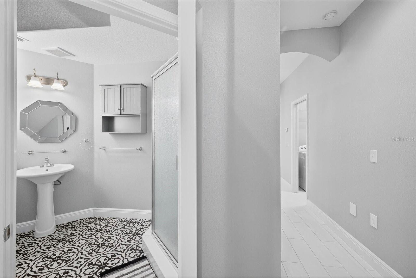 8914 N LYNN AVE — photo 17