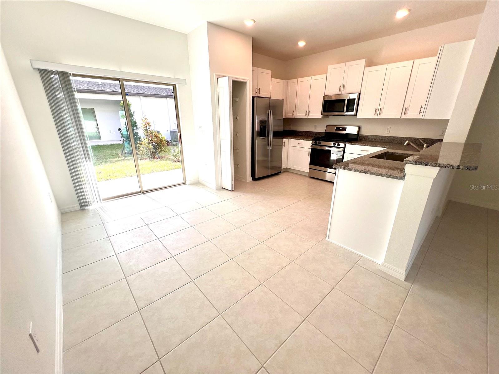 8333 CRESCENT OAKS DR — photo 45
