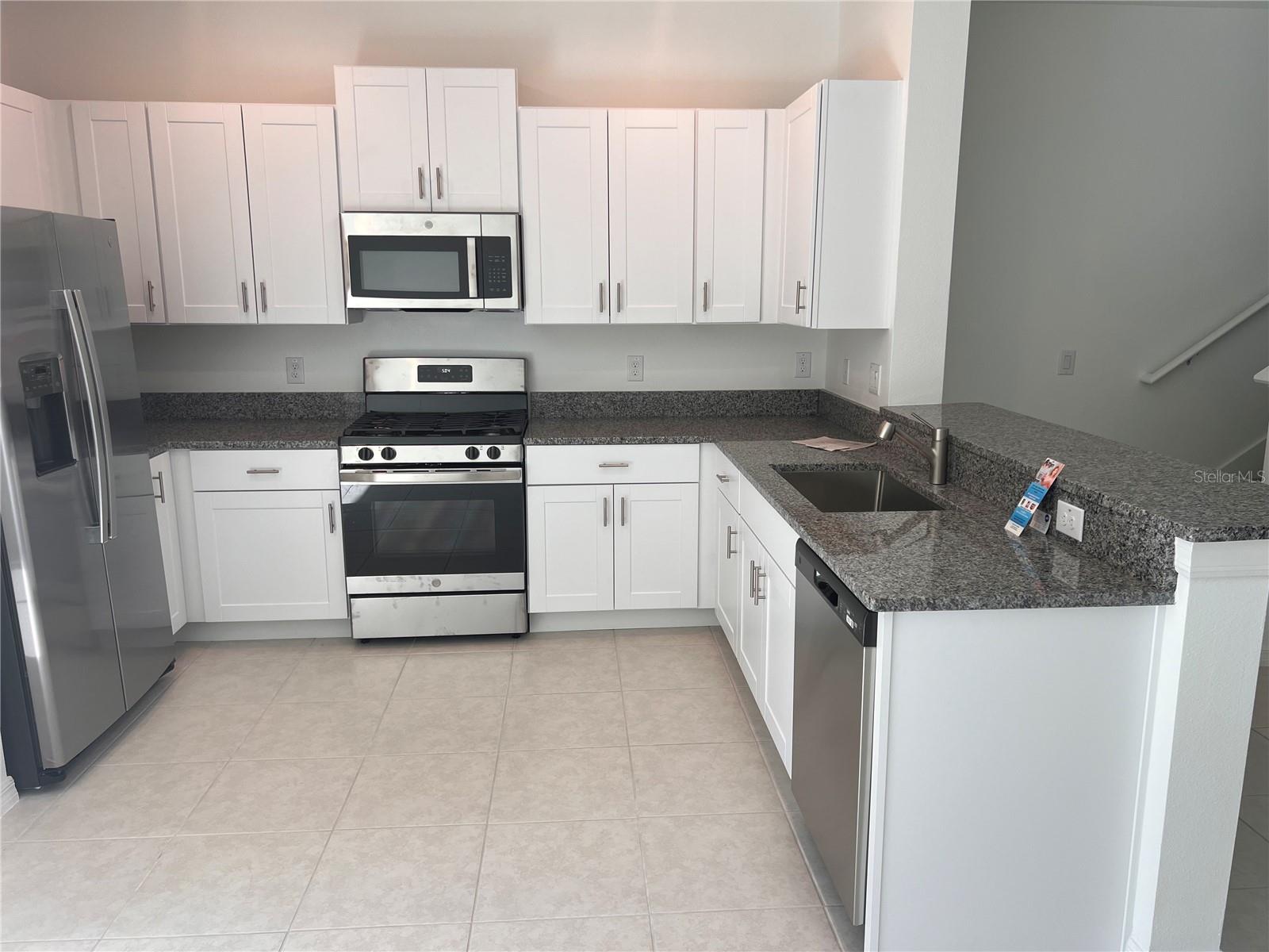 8333 CRESCENT OAKS DR — photo 12