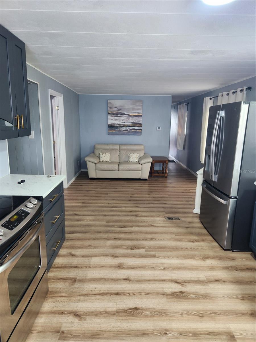 Home in ZEPHYRHILLS — photo 17