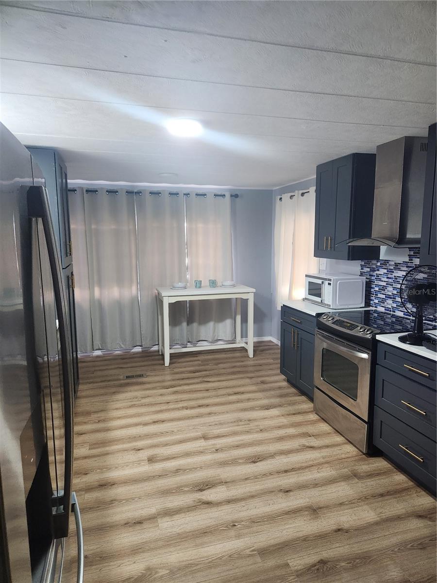Home in ZEPHYRHILLS — photo 14