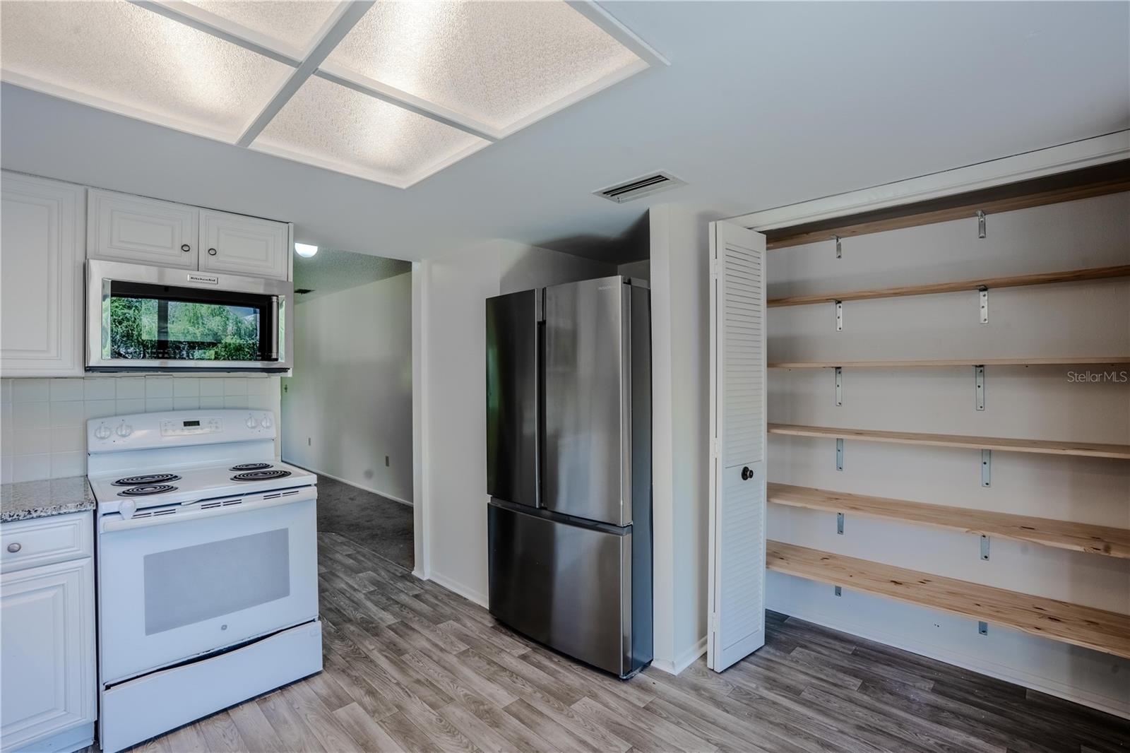 612 BALDWIN AVE #C — photo 10