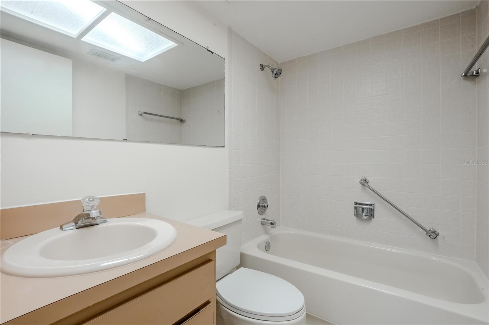 612 BALDWIN AVE #C — photo 22