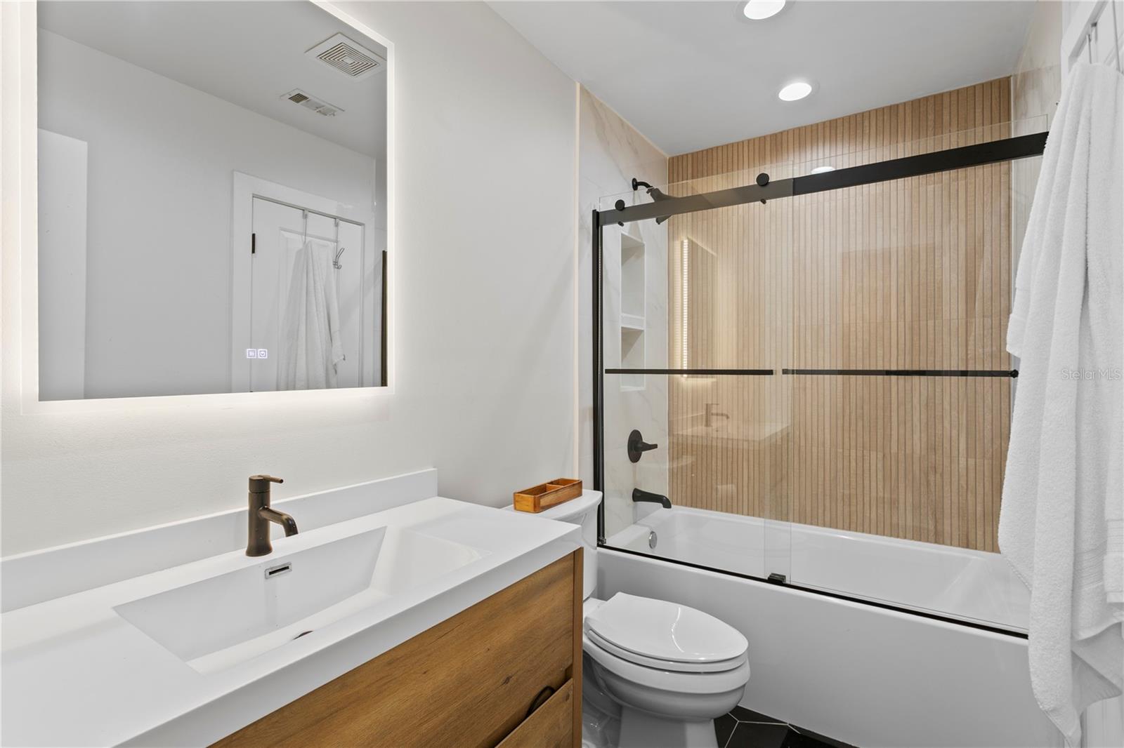 409 S AUDUBON AVE #2 — photo 23