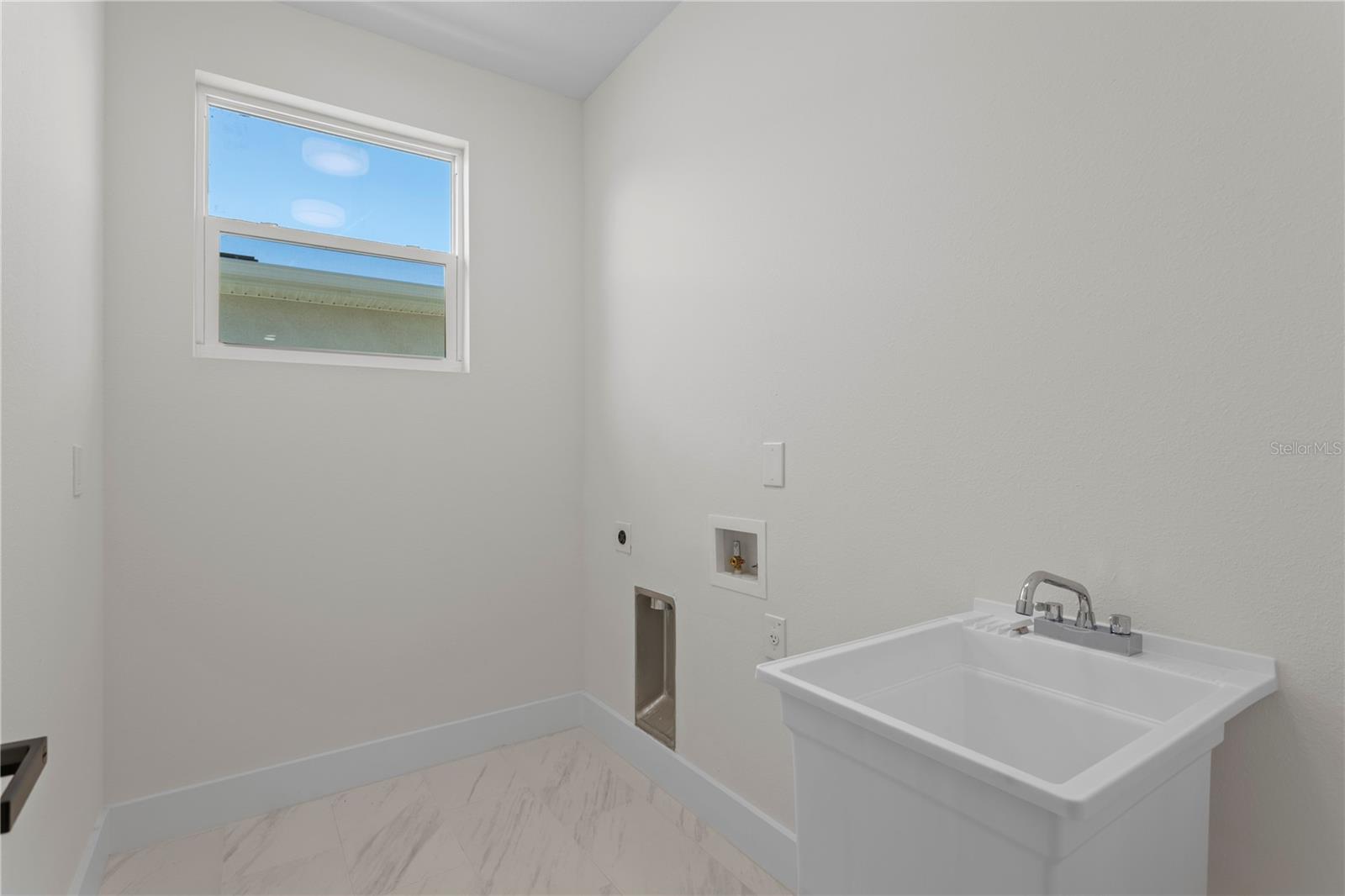 6828 S DESOTO ST — photo 32