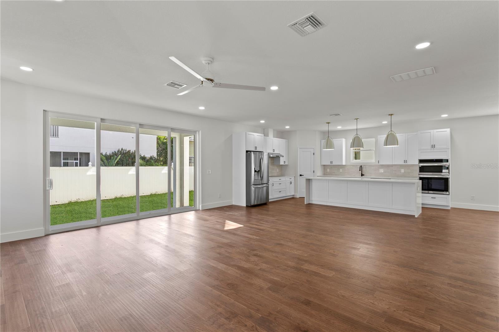 6828 S DESOTO ST — photo 23
