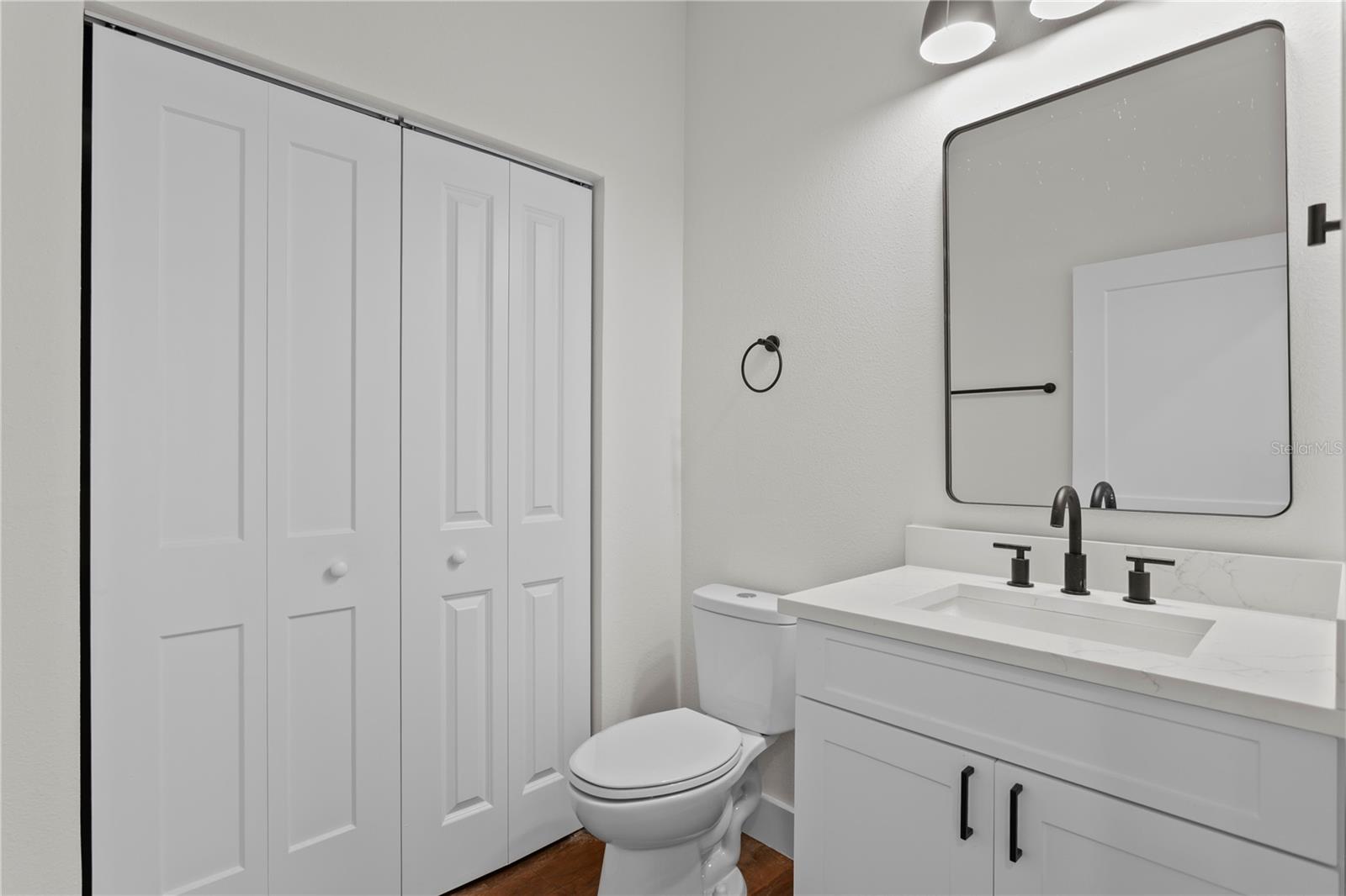 6828 S DESOTO ST — photo 4