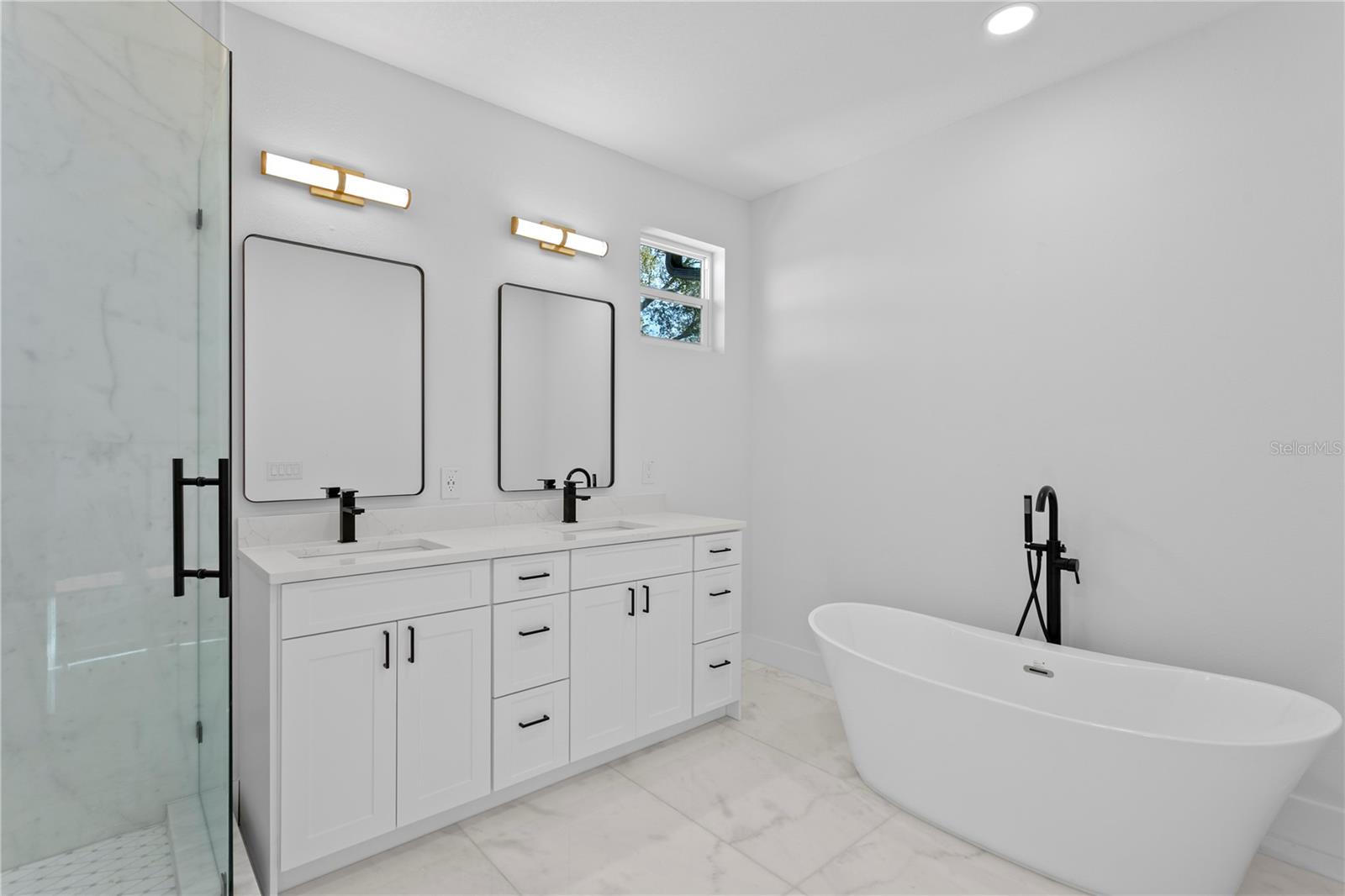 6828 S DESOTO ST — photo 38