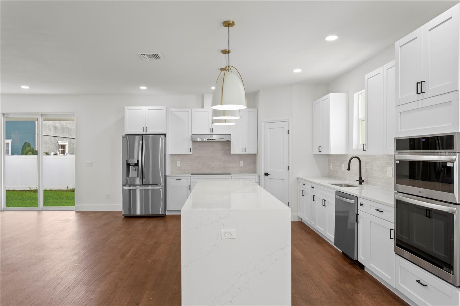 6828 S DESOTO ST — photo 9