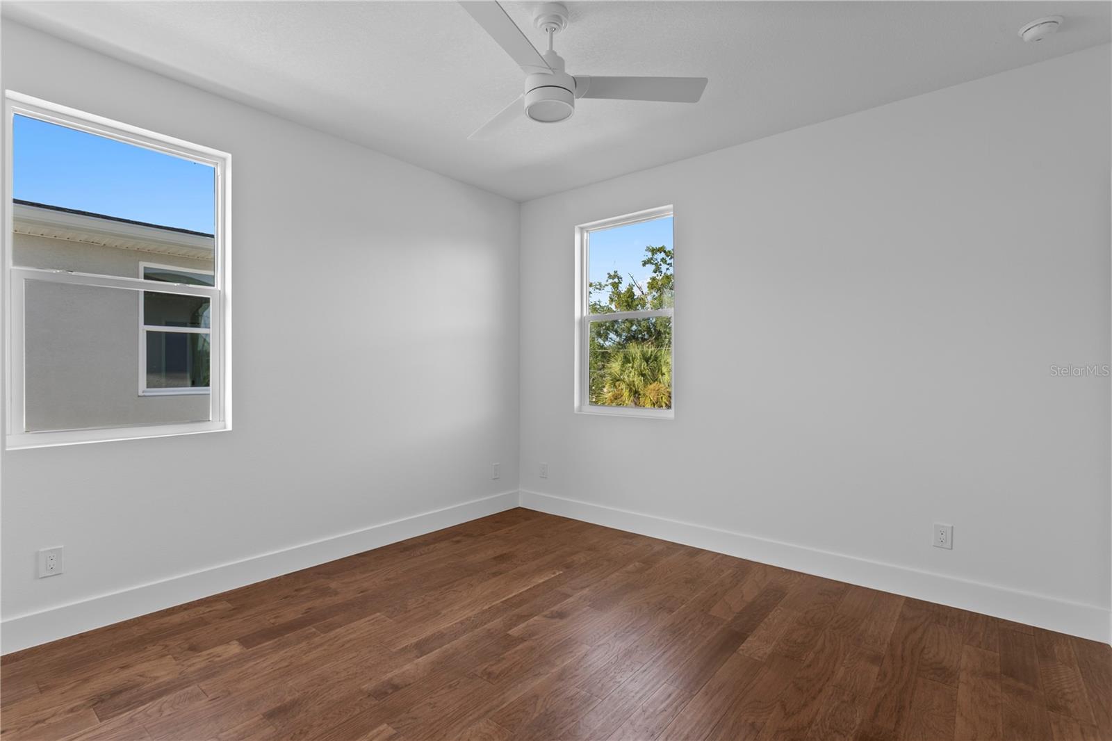 6828 S DESOTO ST — photo 30