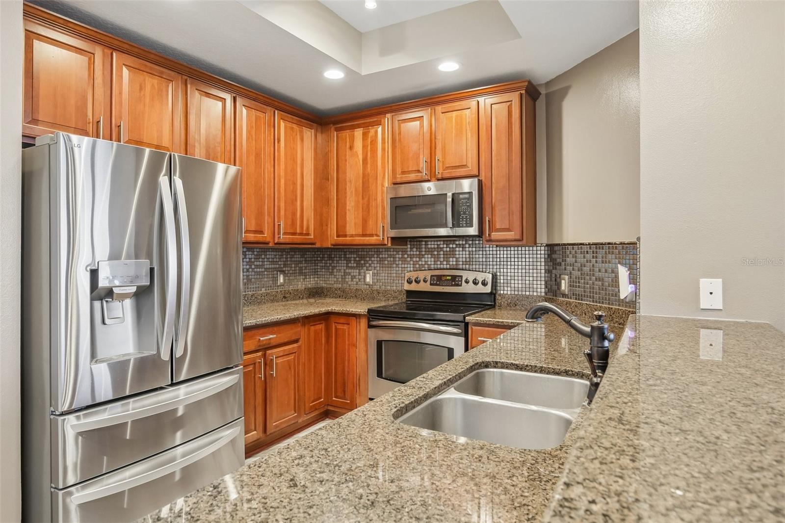 1209 E CUMBERLAND AVE #603 — photo 18