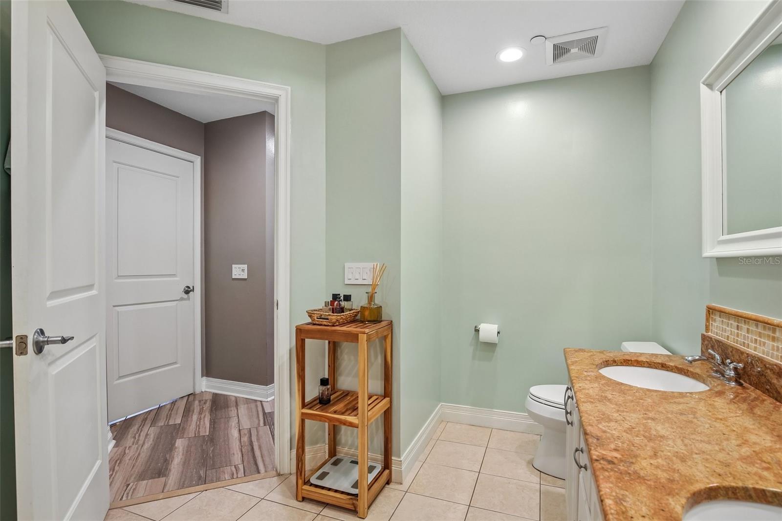 1209 E CUMBERLAND AVE #603 — photo 23