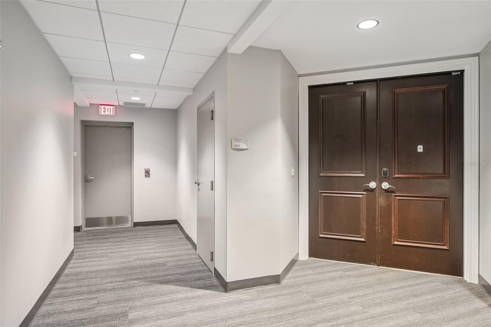 1209 E CUMBERLAND AVE #603 — photo 4