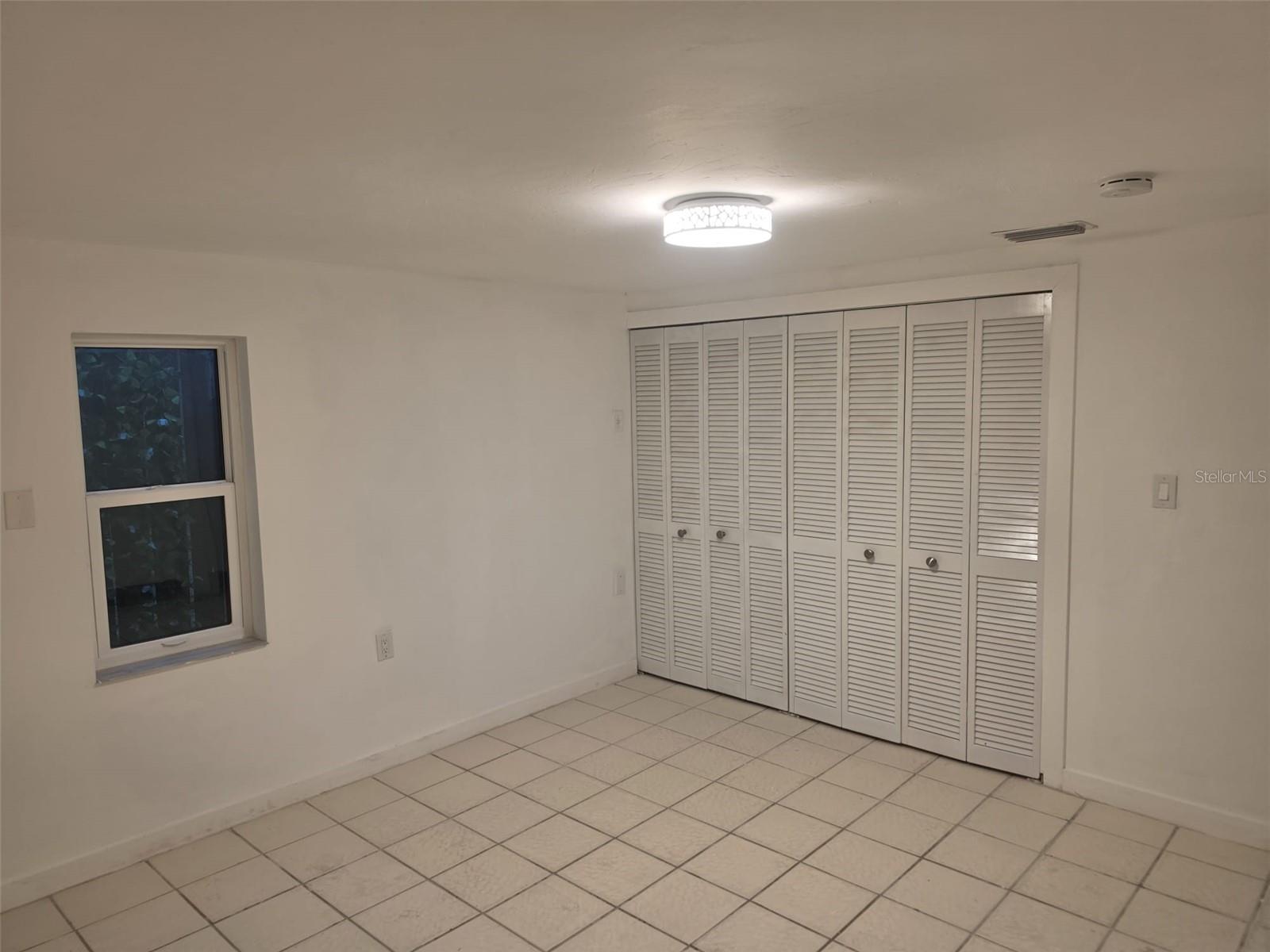 1844 JOHN RIVERS ST #B — photo 2