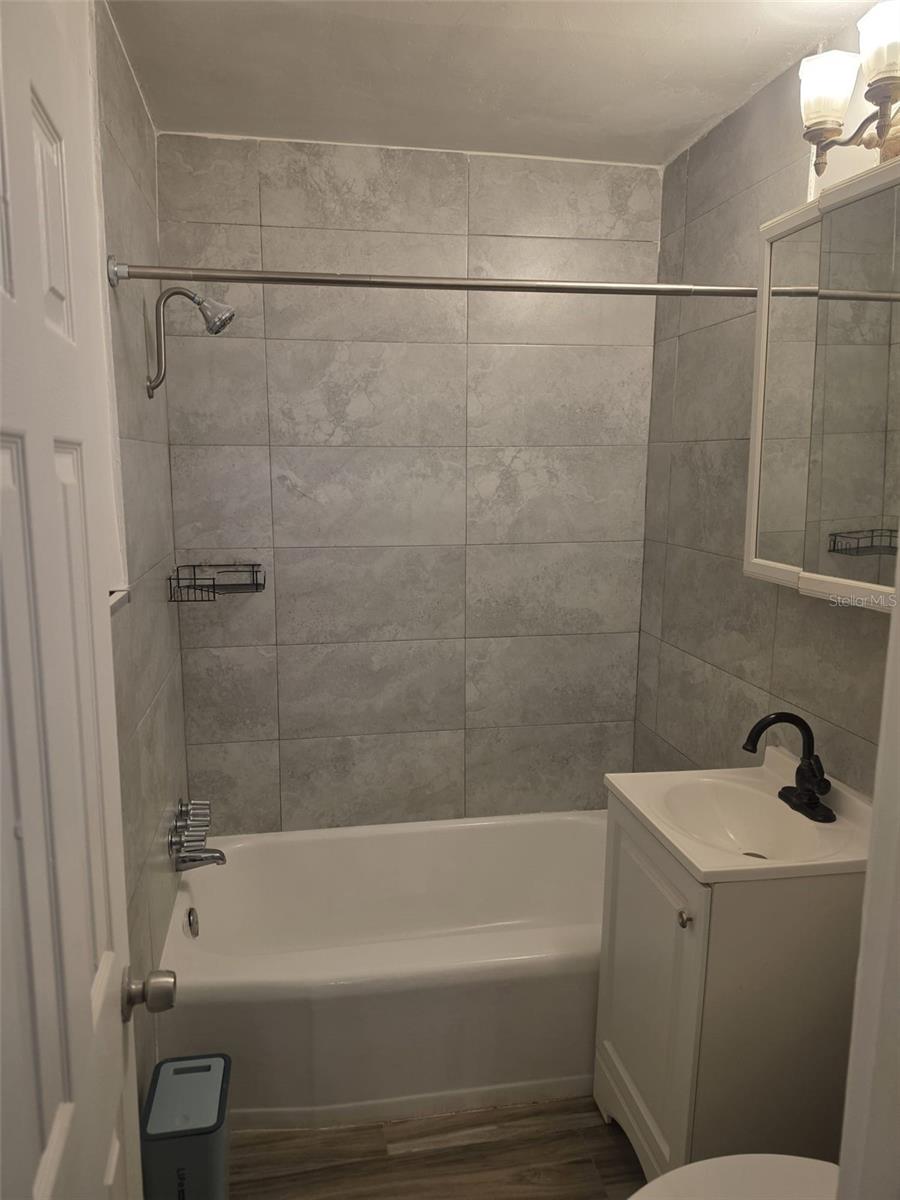 1844 JOHN RIVERS ST #B — photo 6