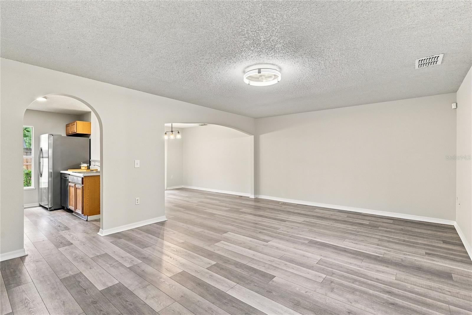 9912 ASHBURN LAKE DR — photo 3