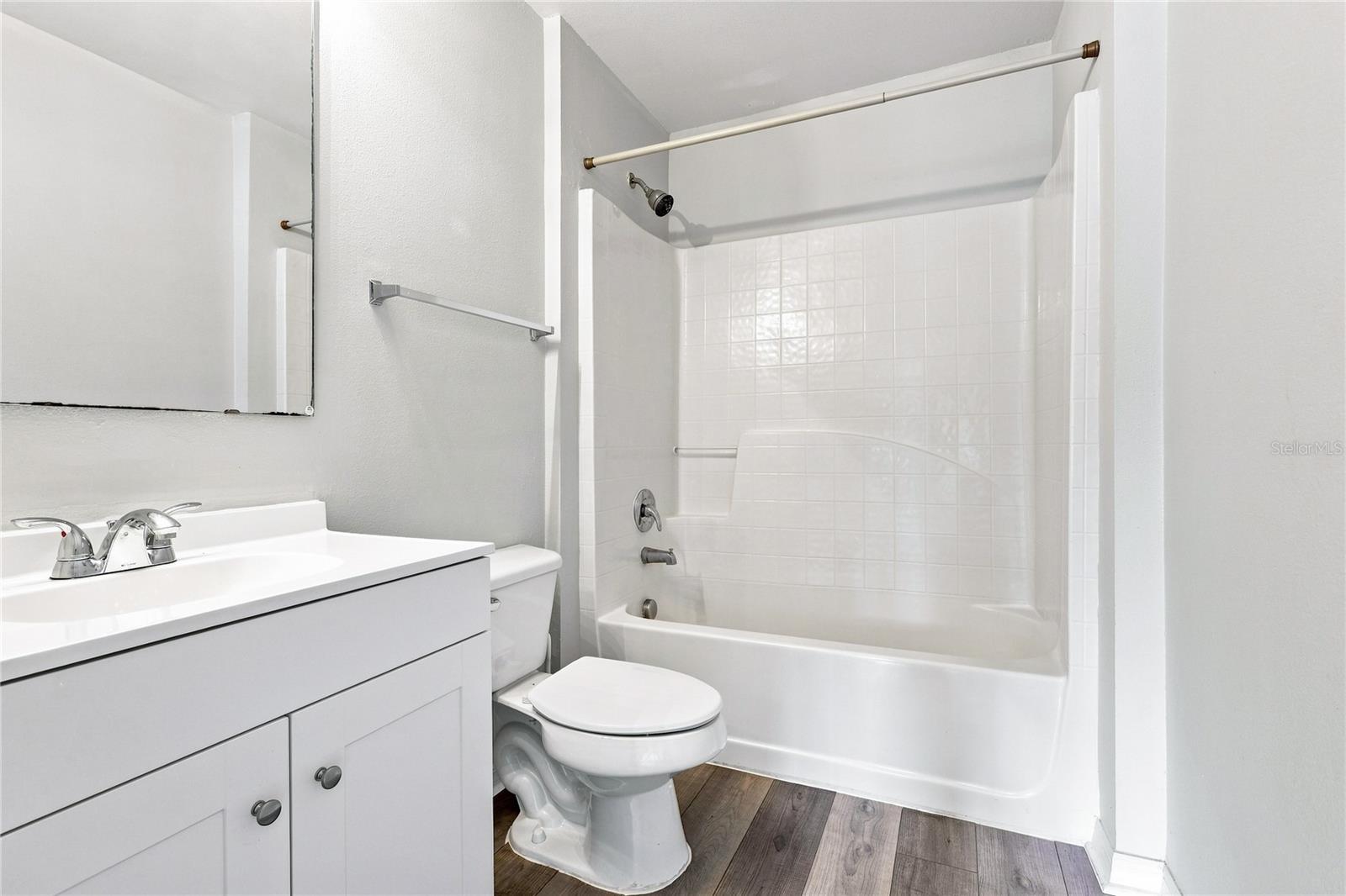 9912 ASHBURN LAKE DR — photo 12