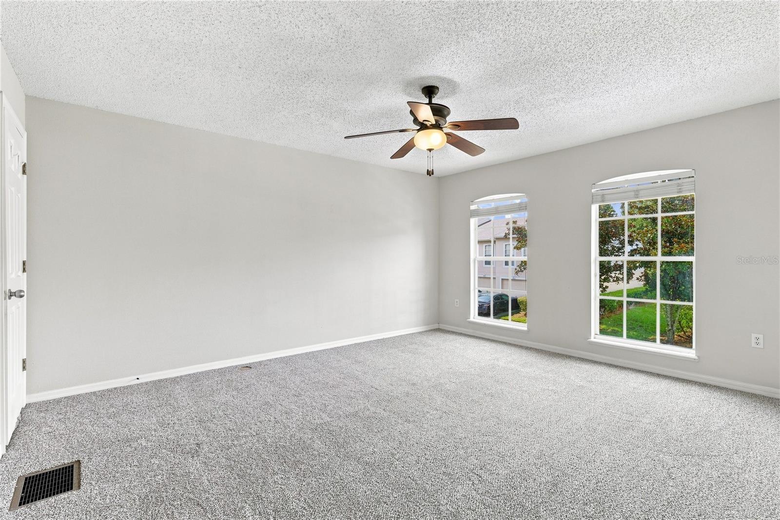 9912 ASHBURN LAKE DR — photo 10