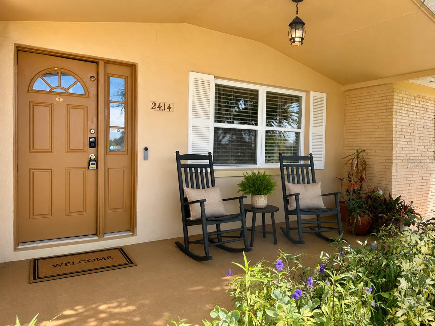 2414 TAHITIAN DR — photo 3