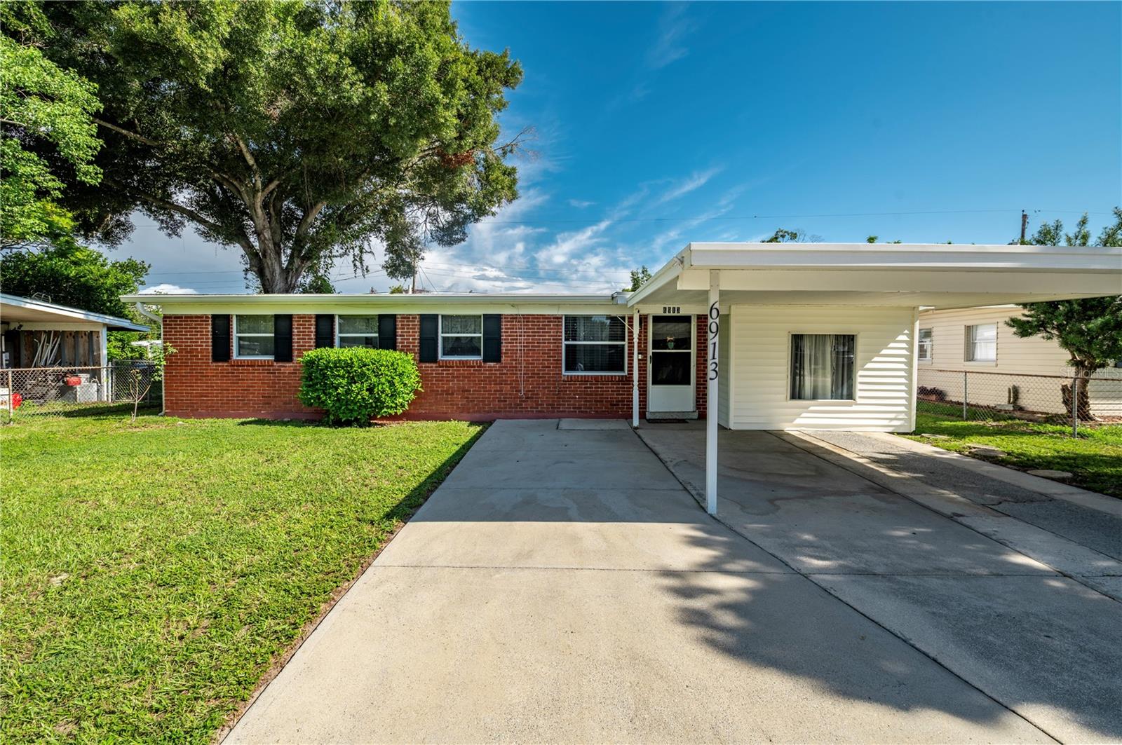 6913 W CLIFTON ST — photo 3