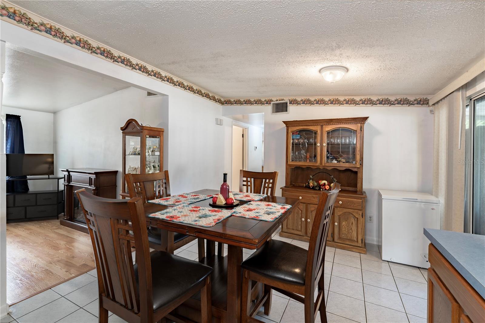 6913 W CLIFTON ST — photo 19