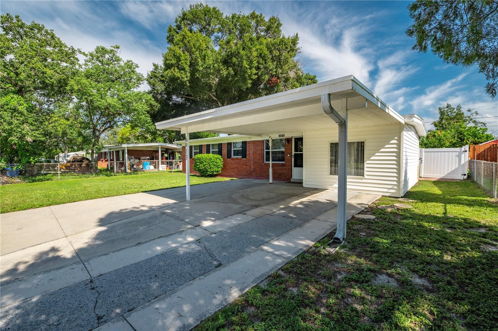 6913 W CLIFTON ST — photo 4