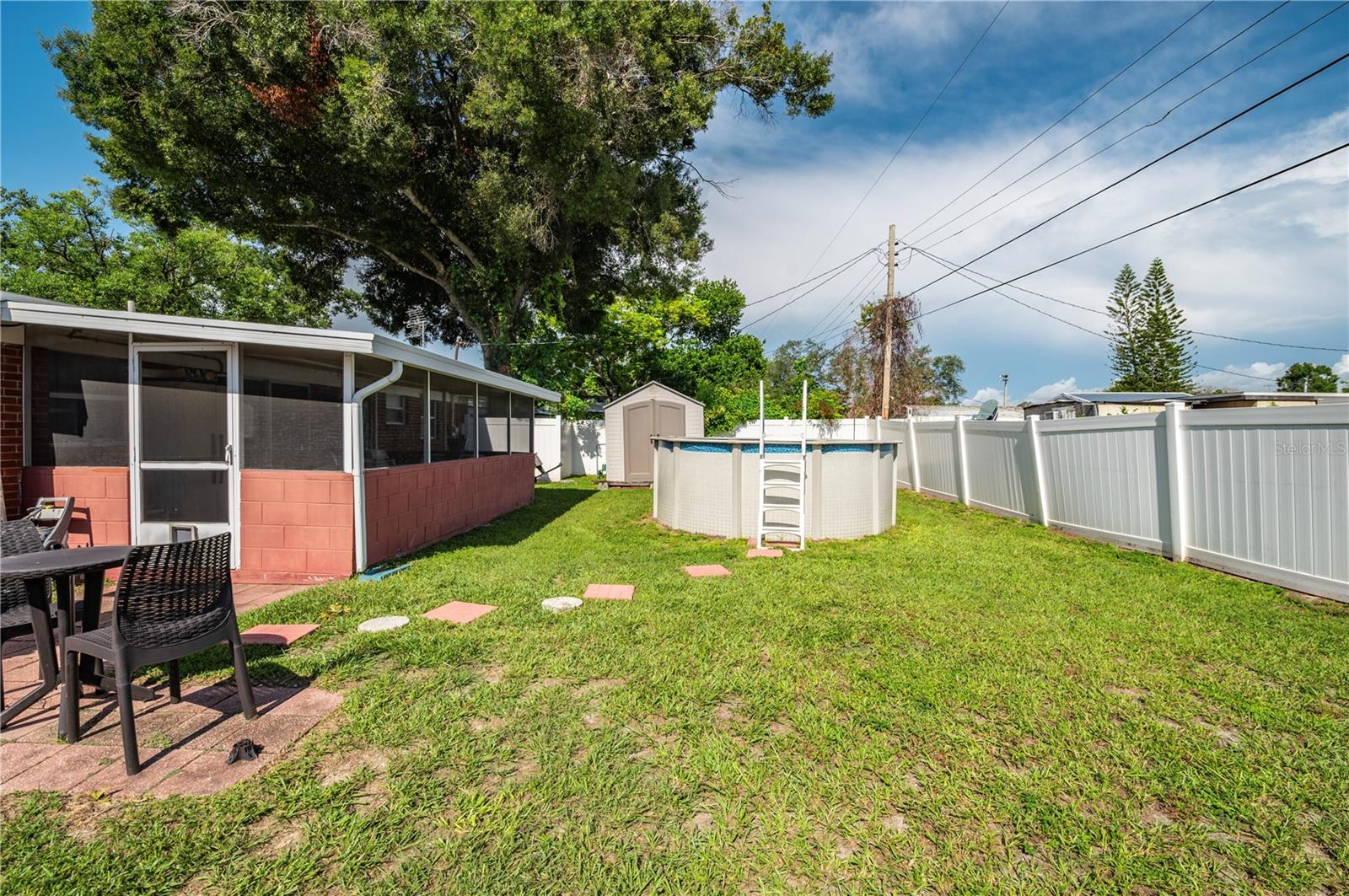 6913 W CLIFTON ST — photo 7