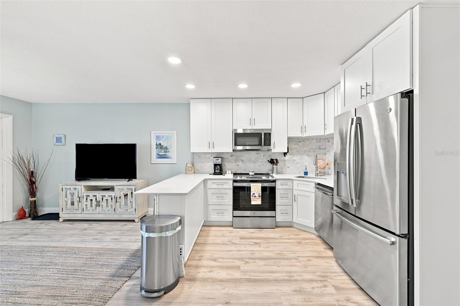 7151 SUNSET WAY #9 — photo 9