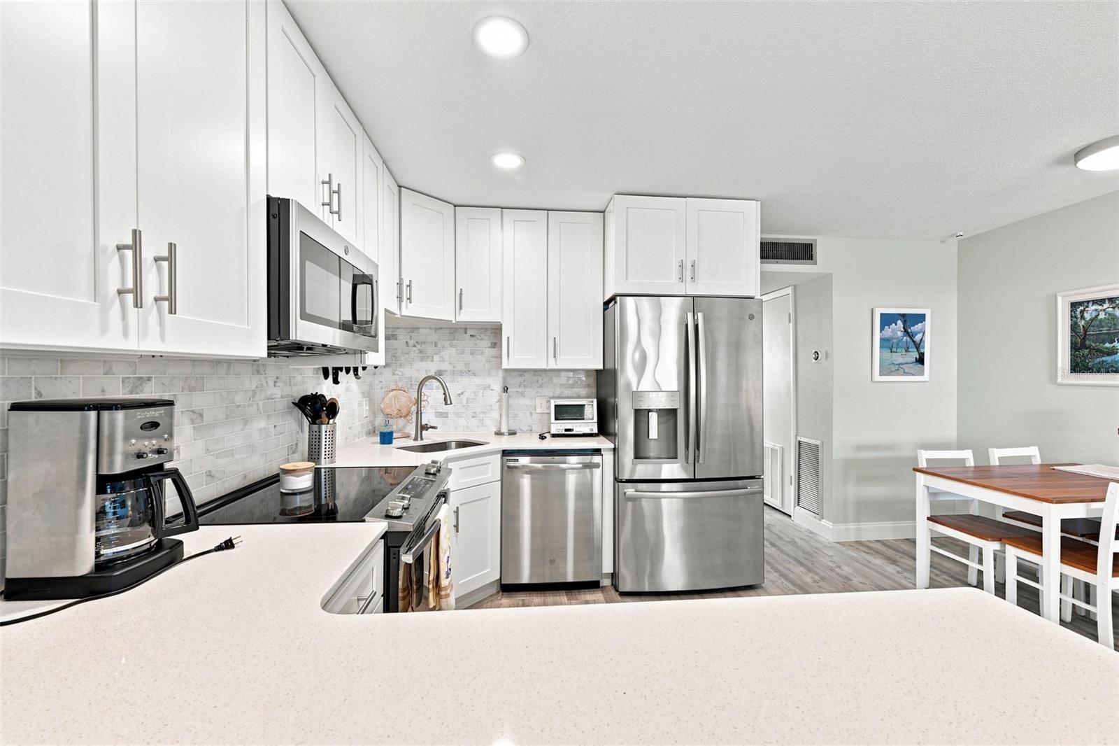 7151 SUNSET WAY #9 — photo 11