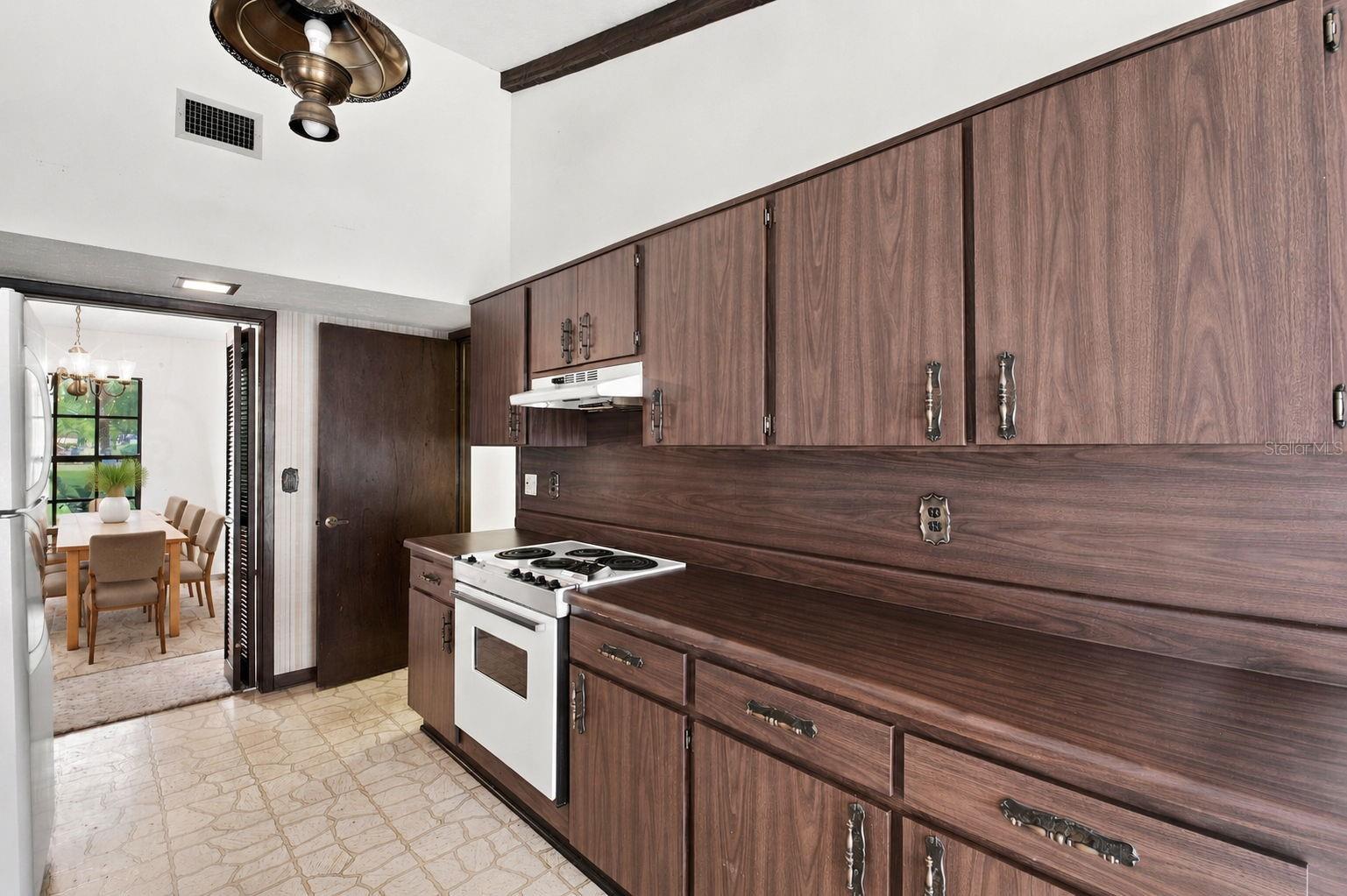 15301 LAKE MAURINE DR — photo 24
