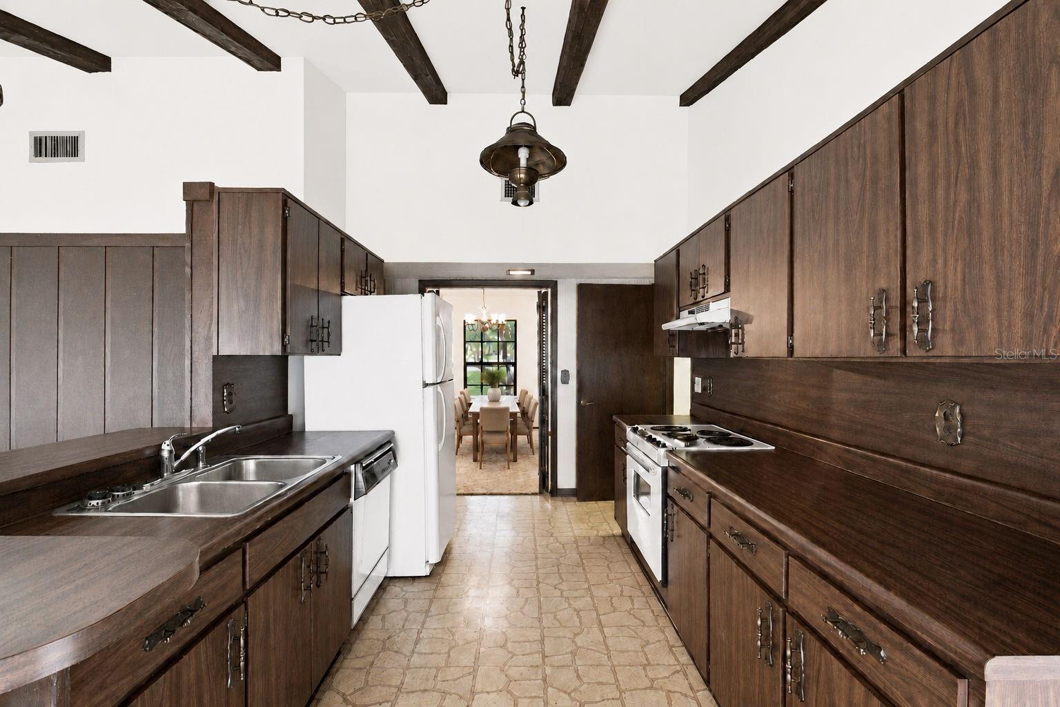15301 LAKE MAURINE DR — photo 25