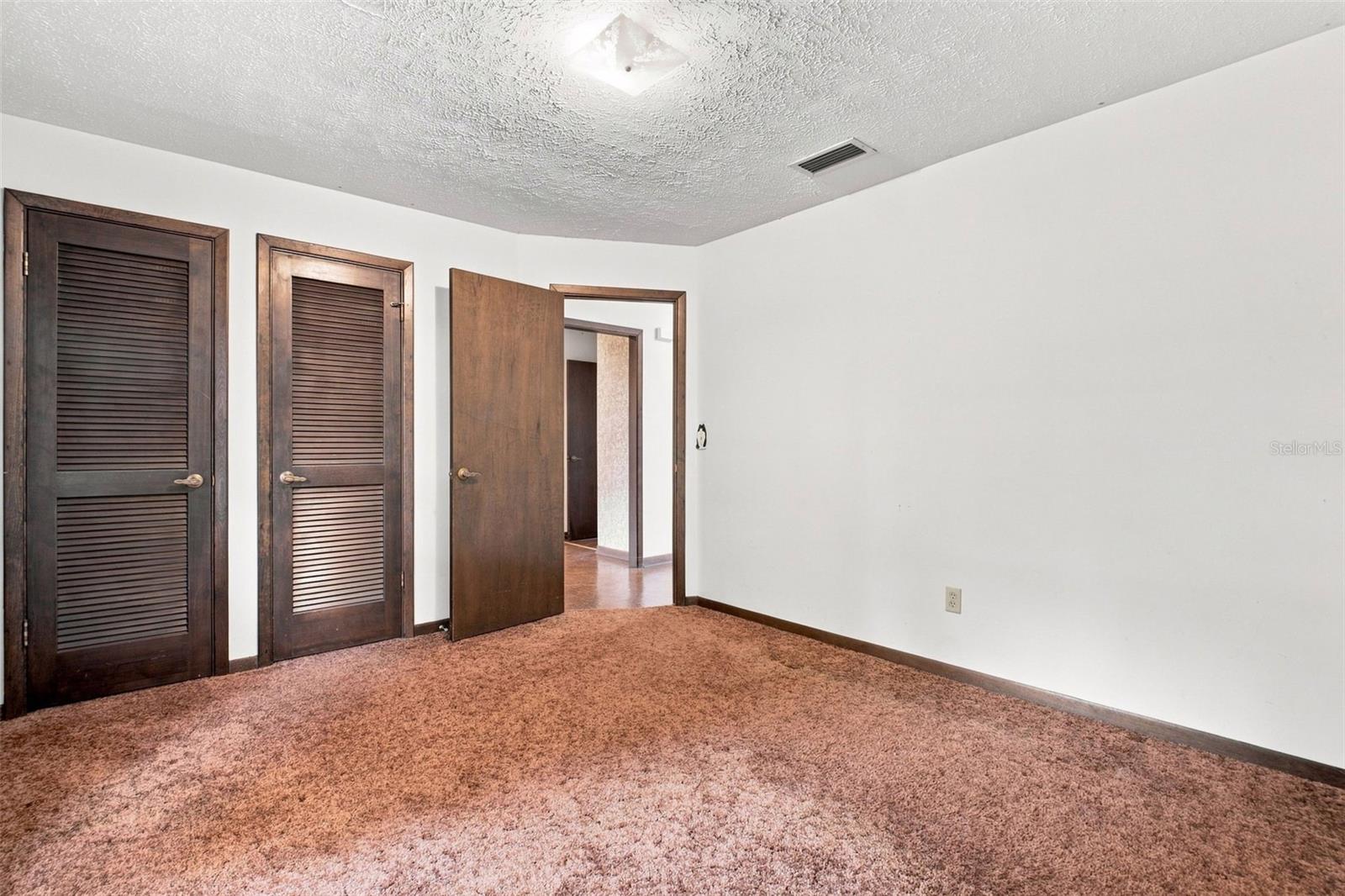 15301 LAKE MAURINE DR — photo 32