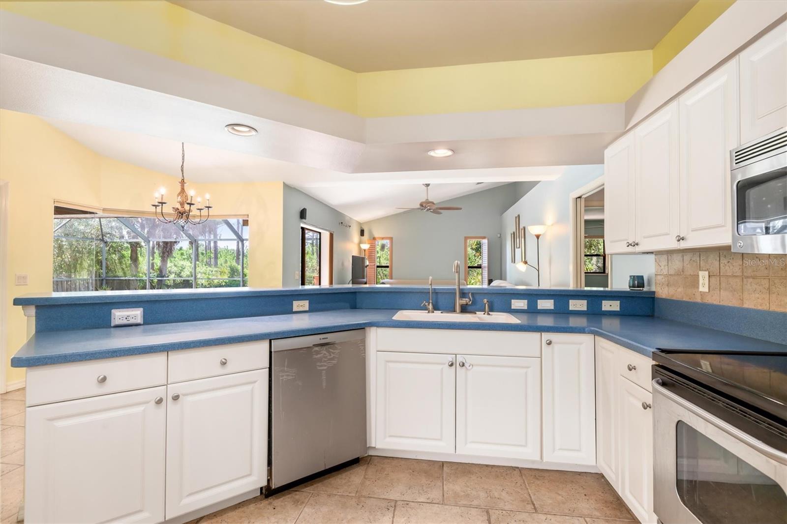 572 TOLEDO RD — photo 14