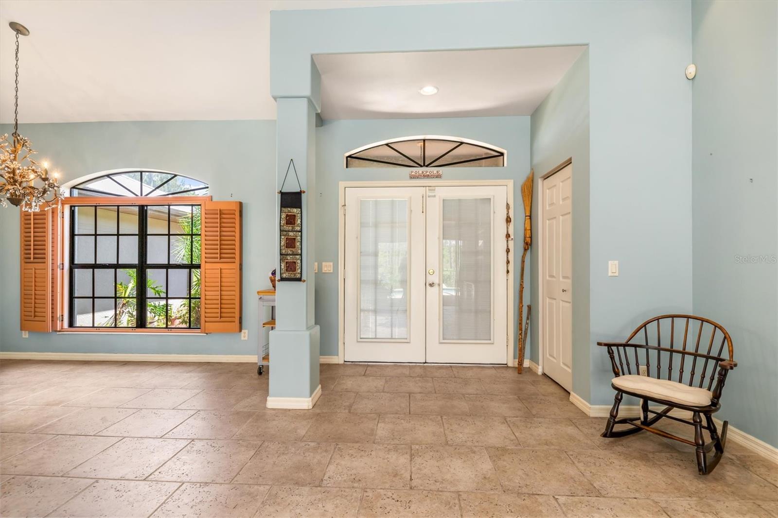 572 TOLEDO RD — photo 8