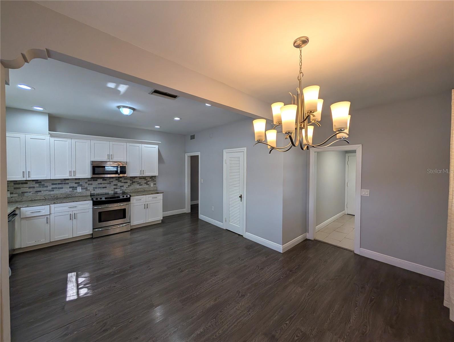 Home in TAMPA — photo 8