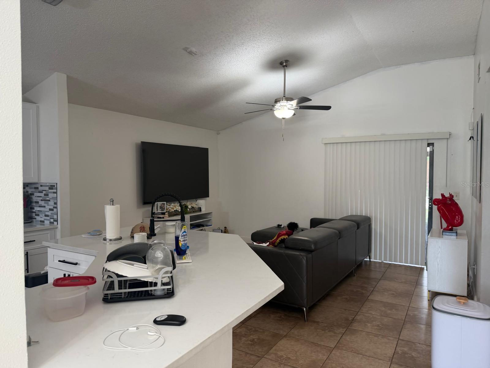 2216 RIDGEMORE DR — photo 8