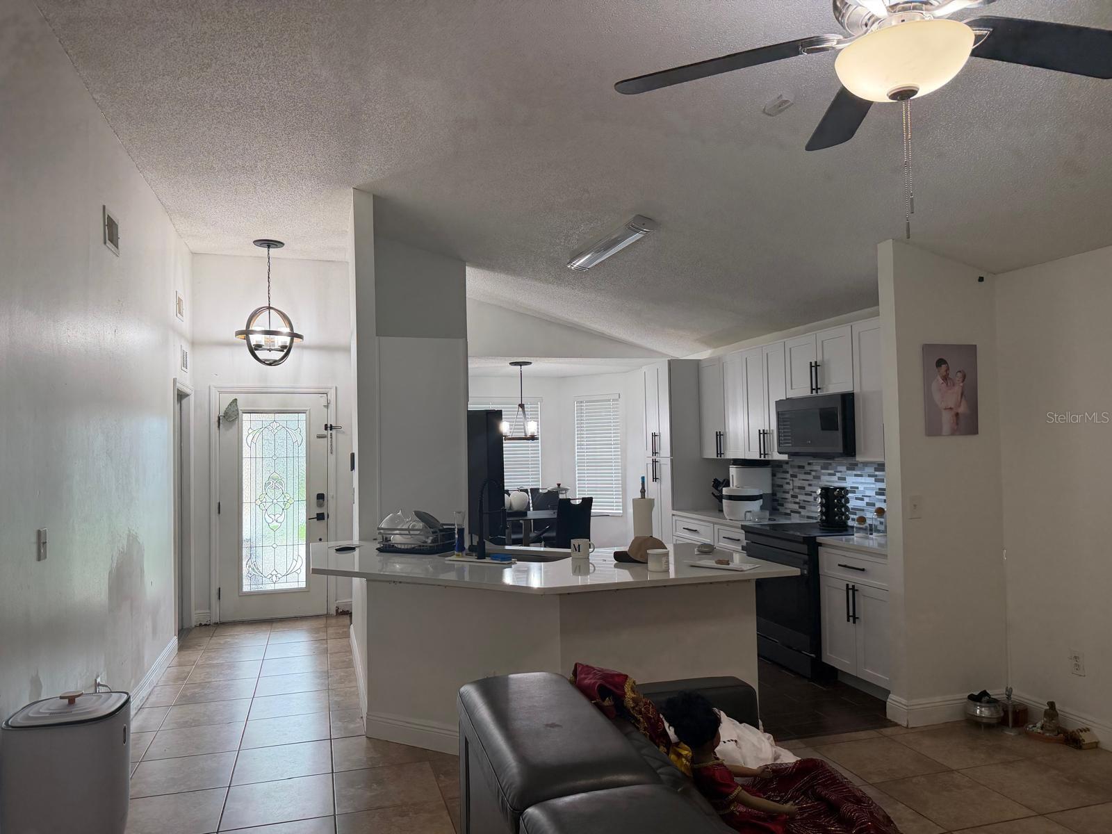 2216 RIDGEMORE DR — photo 12