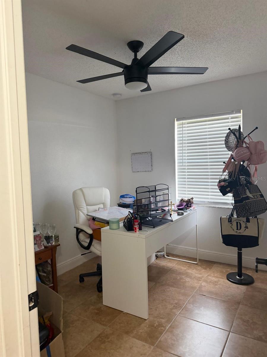 2216 RIDGEMORE DR — photo 19