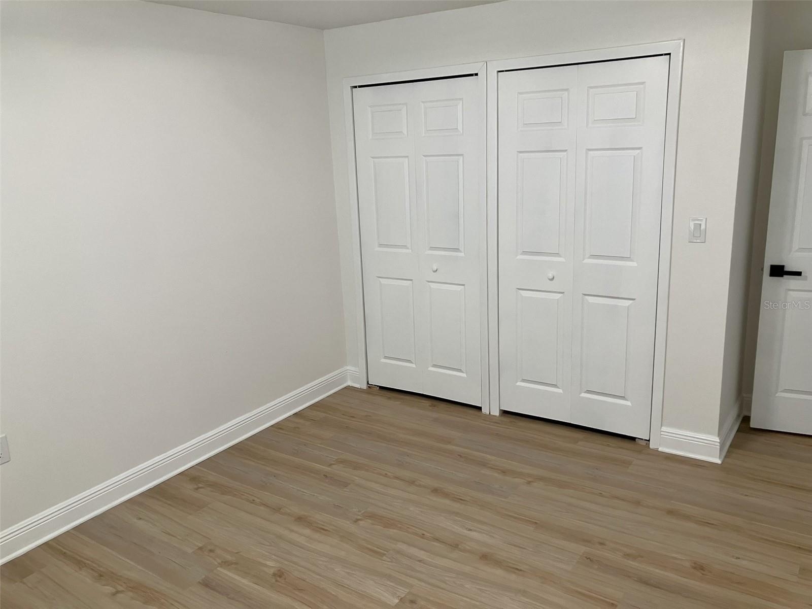 110 EVELYN CT — photo 31