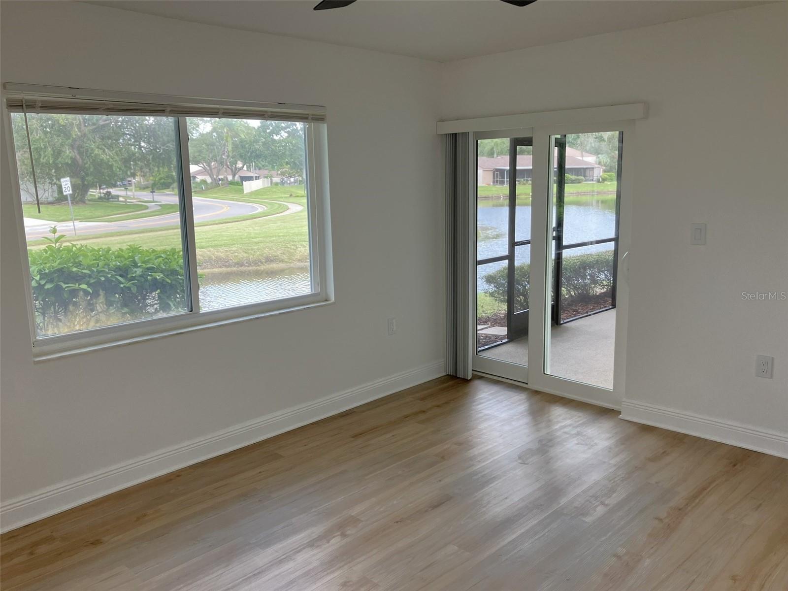 110 EVELYN CT — photo 26