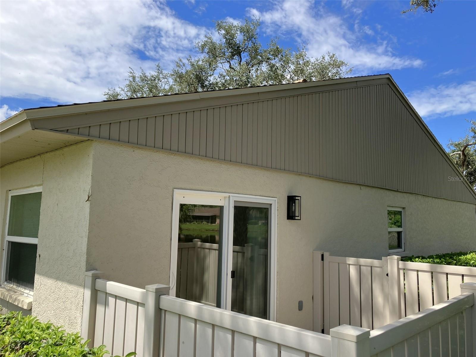 110 EVELYN CT — photo 45