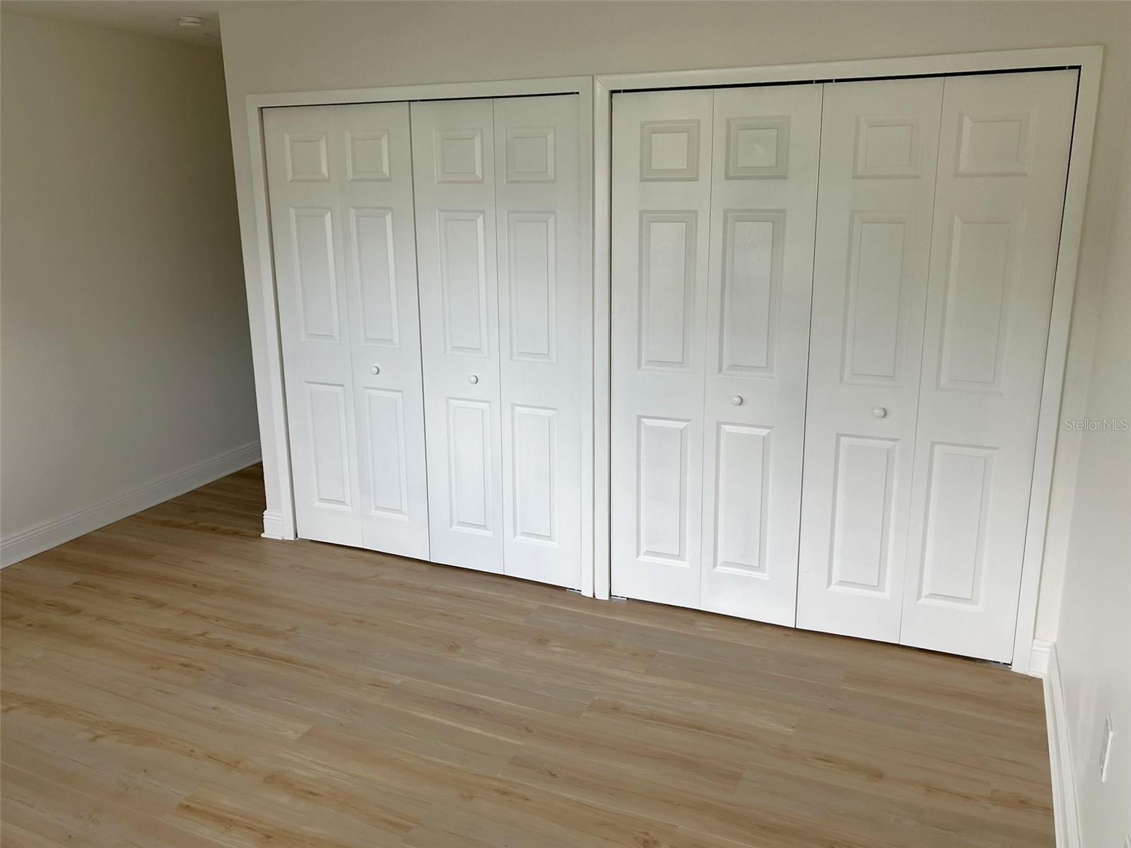 110 EVELYN CT — photo 24