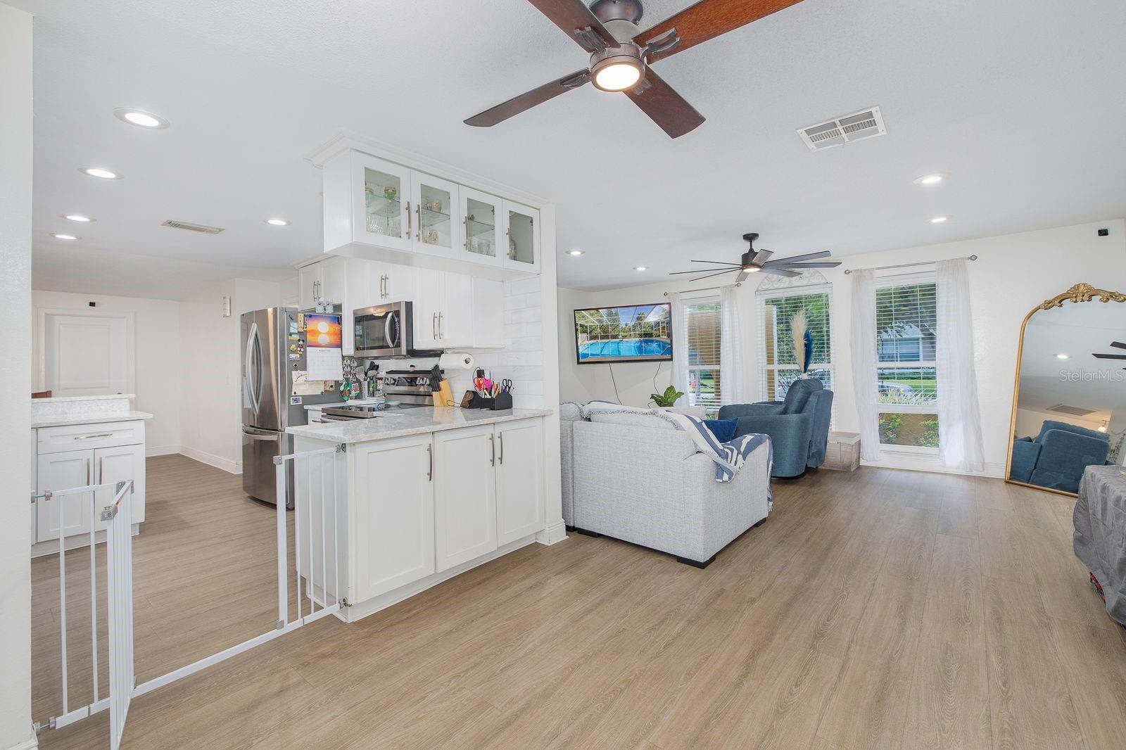 11555 PINE ST — photo 40